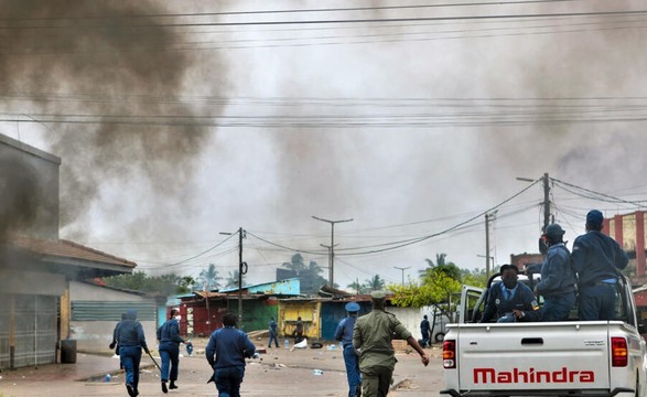 Caos em Moçambique, Mondlane em parte incerta