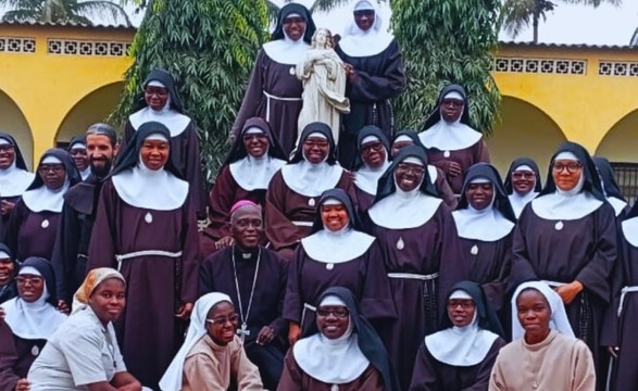 Eleita nova Abadessa das Irmãs de Santa Clara de Assis