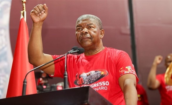 Presidente do MPLA manifesta intenção de rejuvenescer o bureau político