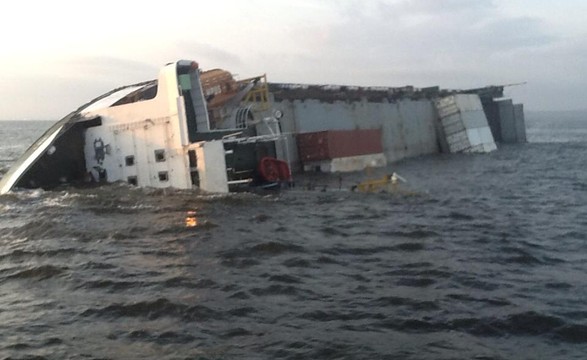 População em cabinda aconselhada a não consumir produtos do Navio