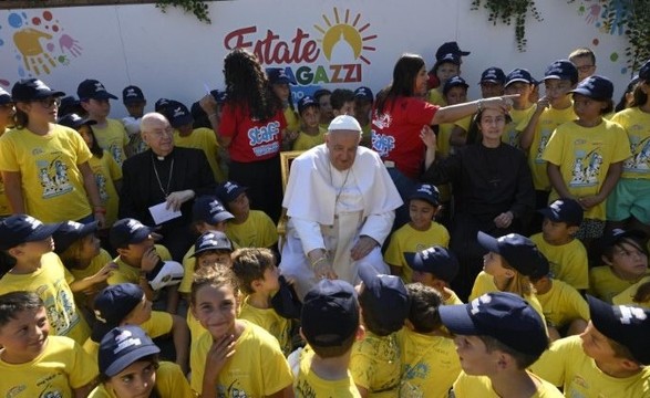 O Papa às crianças da Colônia de Férias no Vaticano: “Façam a paz, é a coisa mais linda