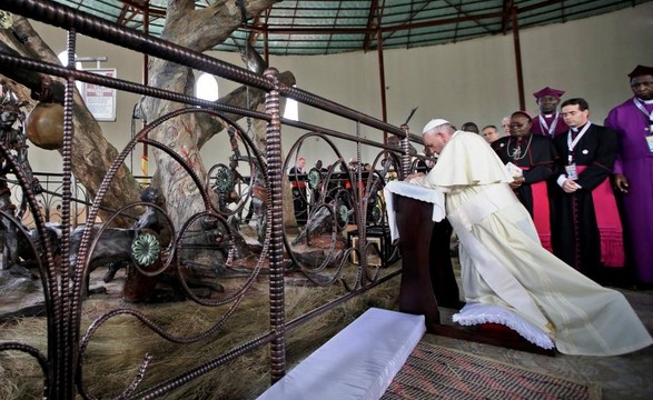 Papa homenageou mártires do Uganda, símbolos do «ecumenismo de sangue»