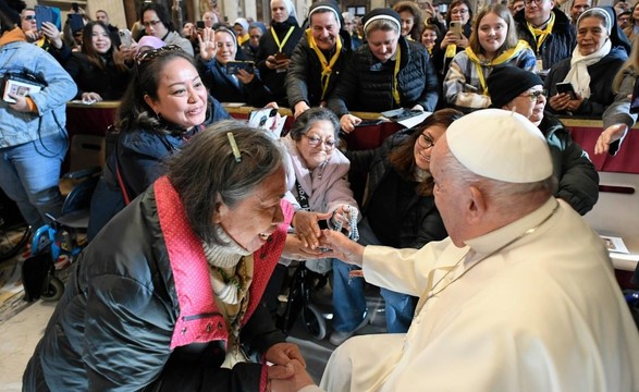 Papa Francisco: por favor, não nos esqueçamos dos pobres