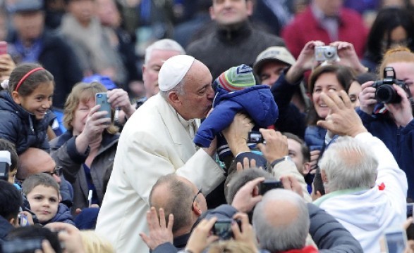 “Misericórdia de Deus cancela nossas misérias” Papa na audiência geral 