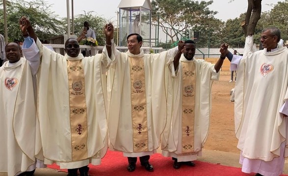 Missionários do Verbo Divino em Angola ganham 3 novos sacerdotes