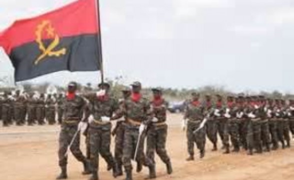 Angola não vai enviar militares para RCA