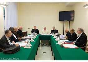 Papa participa de reunião do Conselho de Cardeais