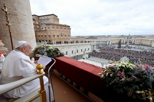 “Urbi et Orbi” Papa propõe perdão da dívida aos países pobres