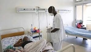Pacientes internados no Centro de Saúde de Satchinemuna no Bié abandonam tratamento