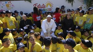 O Papa às crianças da Colônia de Férias no Vaticano: “Façam a paz, é a coisa mais linda