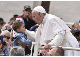 Papa na audiência “ a oração humilde obtêm misericórdia”