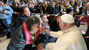 Papa Francisco: por favor, não nos esqueçamos dos pobres