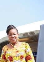 Catherine Samba Panza leva 10 milhões de Angola para ajuda humanitária